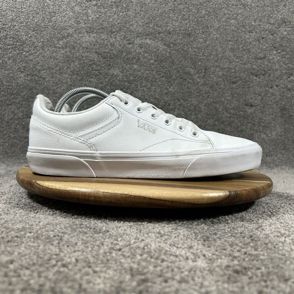 Vans Seldan Mens Size 10.5 White Leather Skateboarding Athletic Shoes Used